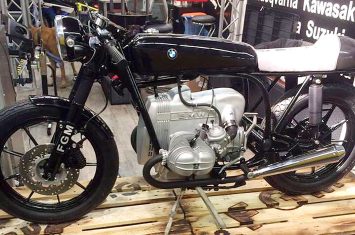 BMW nach der Lackierung in der Autolackiererei Wirtz in Hamm.